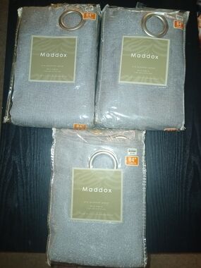 Silver Gray Grommet Curtain Panel - 84" Length